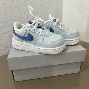 Nike Blue and White Sneakers Classic Design